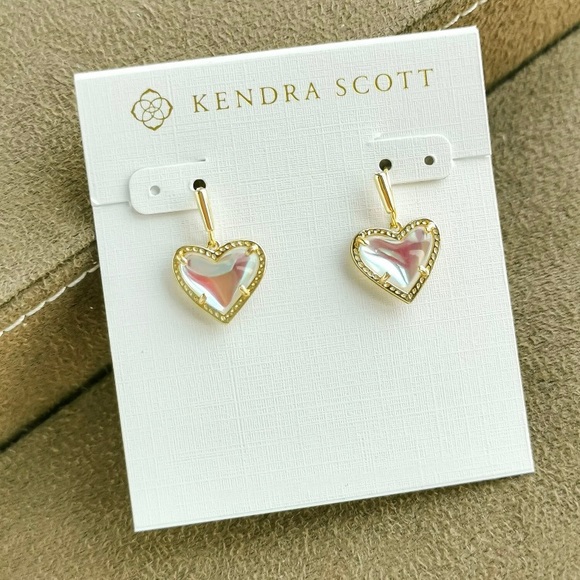 Kendra Scott Jewelry - KENDRA SCOTT Ari Heart Gold Drop Earrings in Dichroic Glass